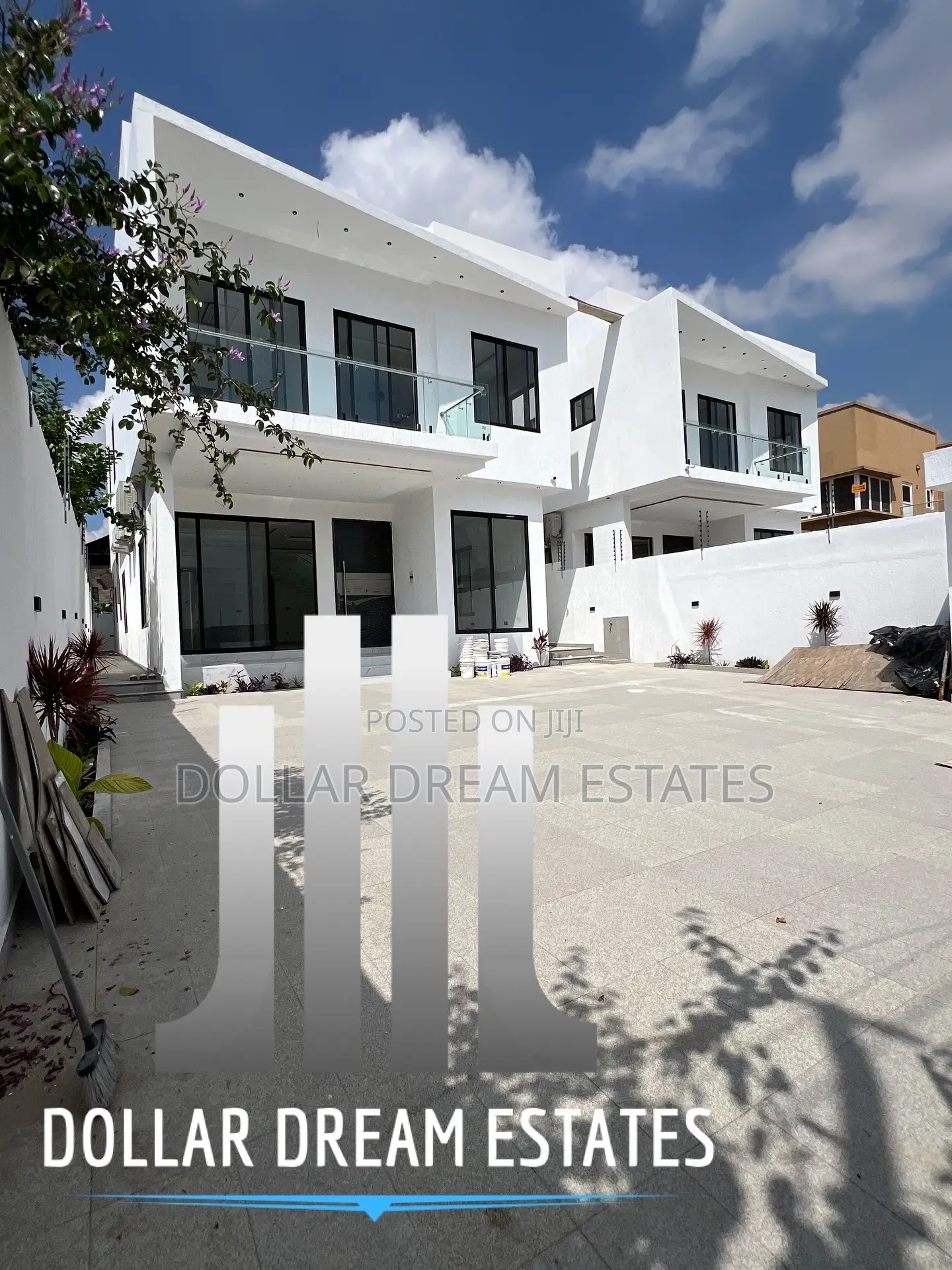 5bdrm House in East Legon for sale