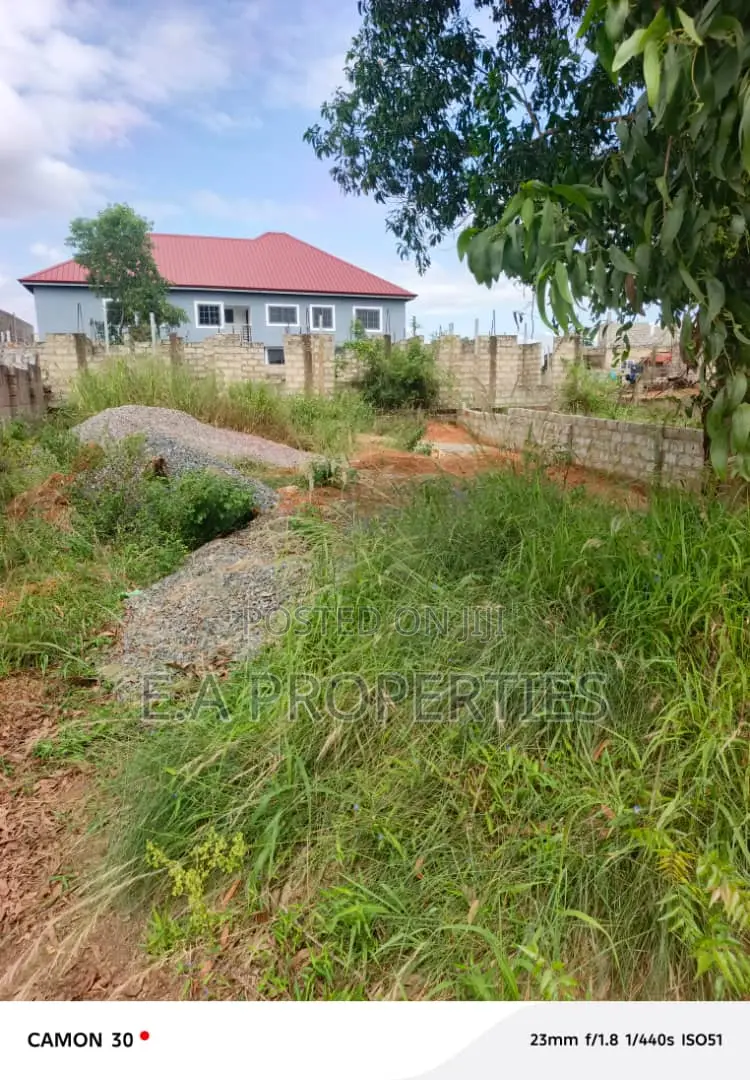 Amrahia Katamanso Road Tittle Land