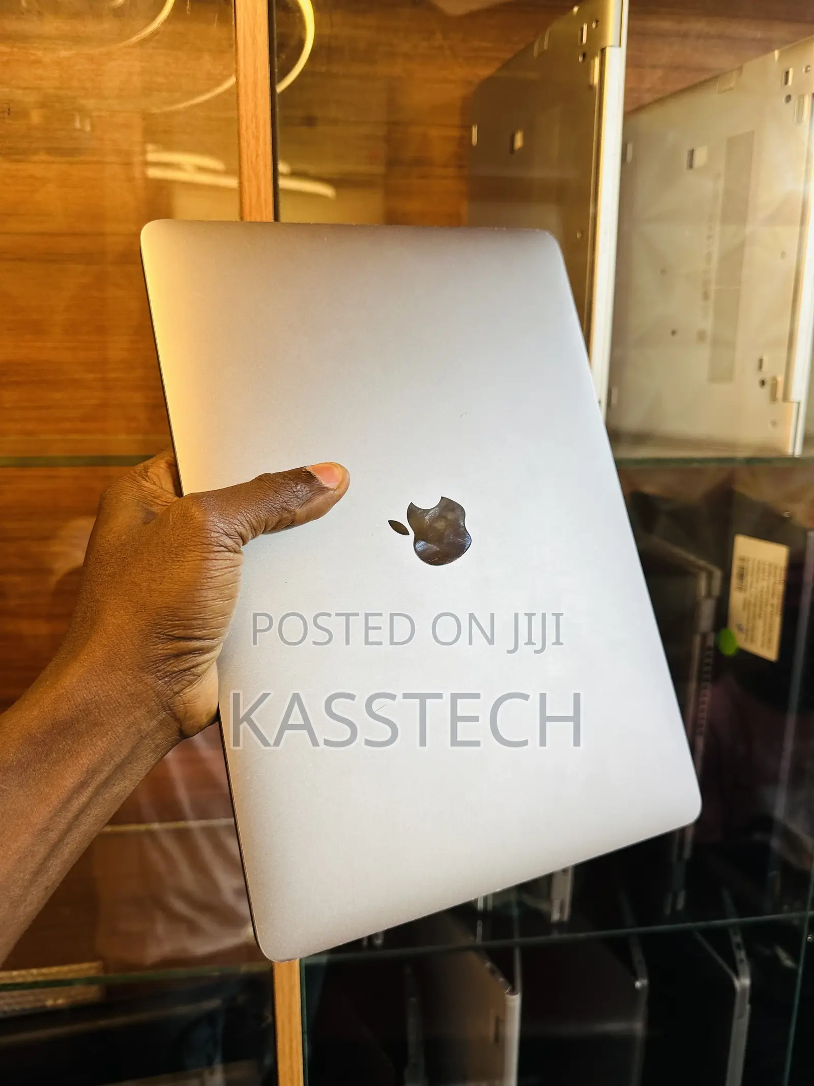 Laptop Apple MacBook Pro 2017 8GB Intel Core I5 SSD 128GB