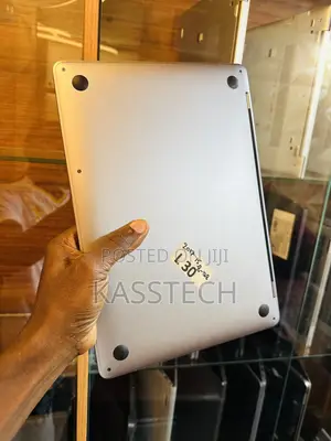 Laptop Apple MacBook Pro 2017 8GB Intel Core I5 SSD 128GB