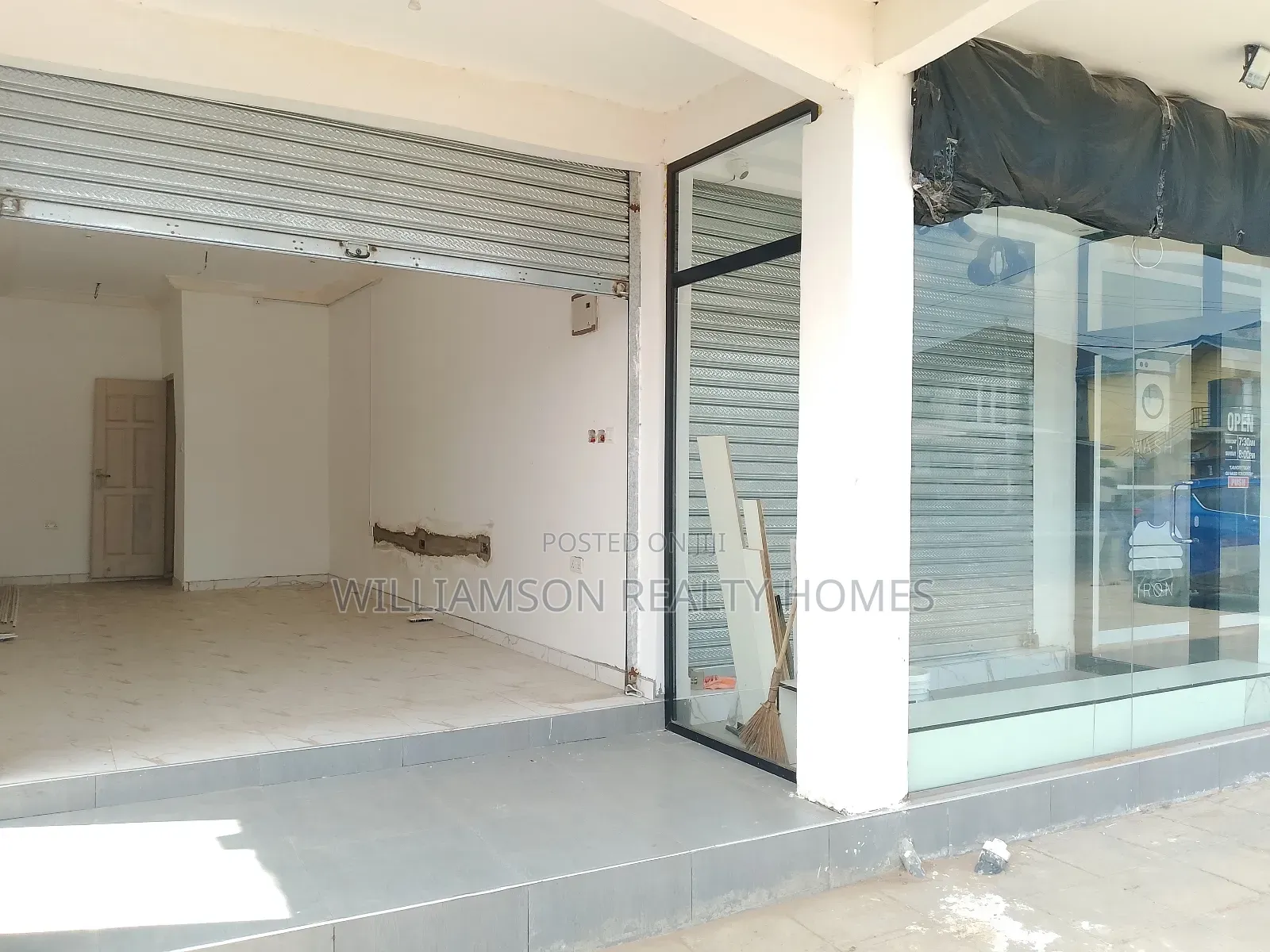Downstairs Road Side Shop/Office Space/Warehouse/Showroom,Spintex