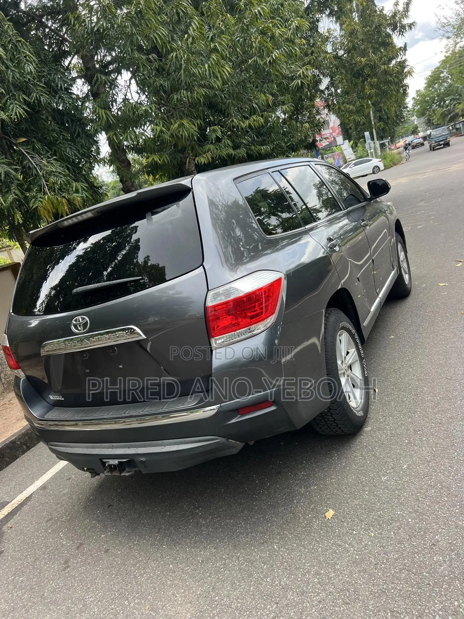 Toyota Highlander 2.7L 2WD 2013 Gray