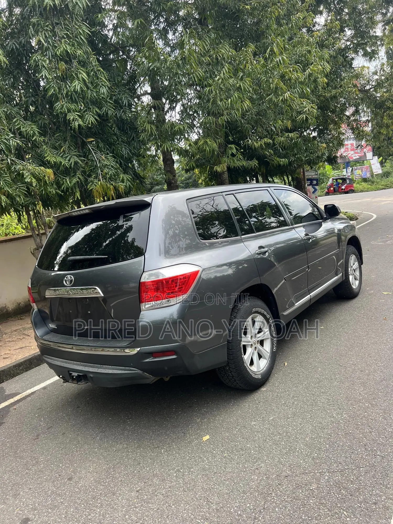 Toyota Highlander 2.7L 2WD 2013 Gray