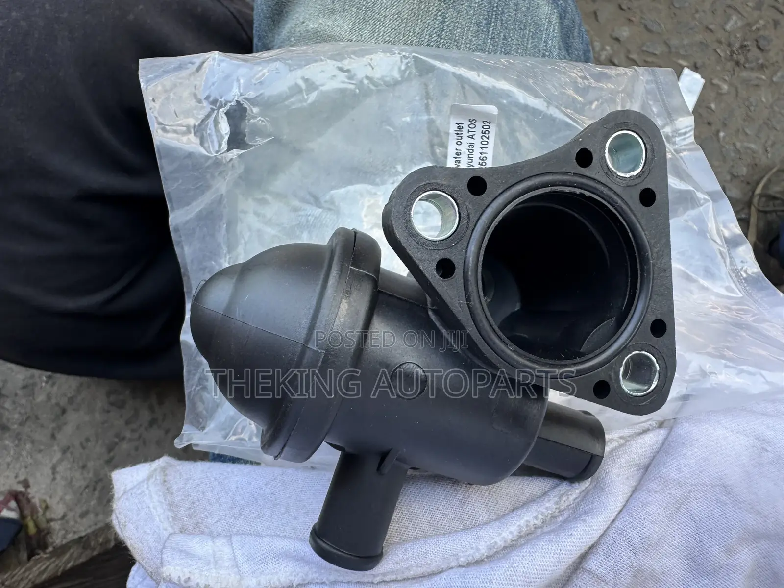 Kia Picanto Water Outlet.9