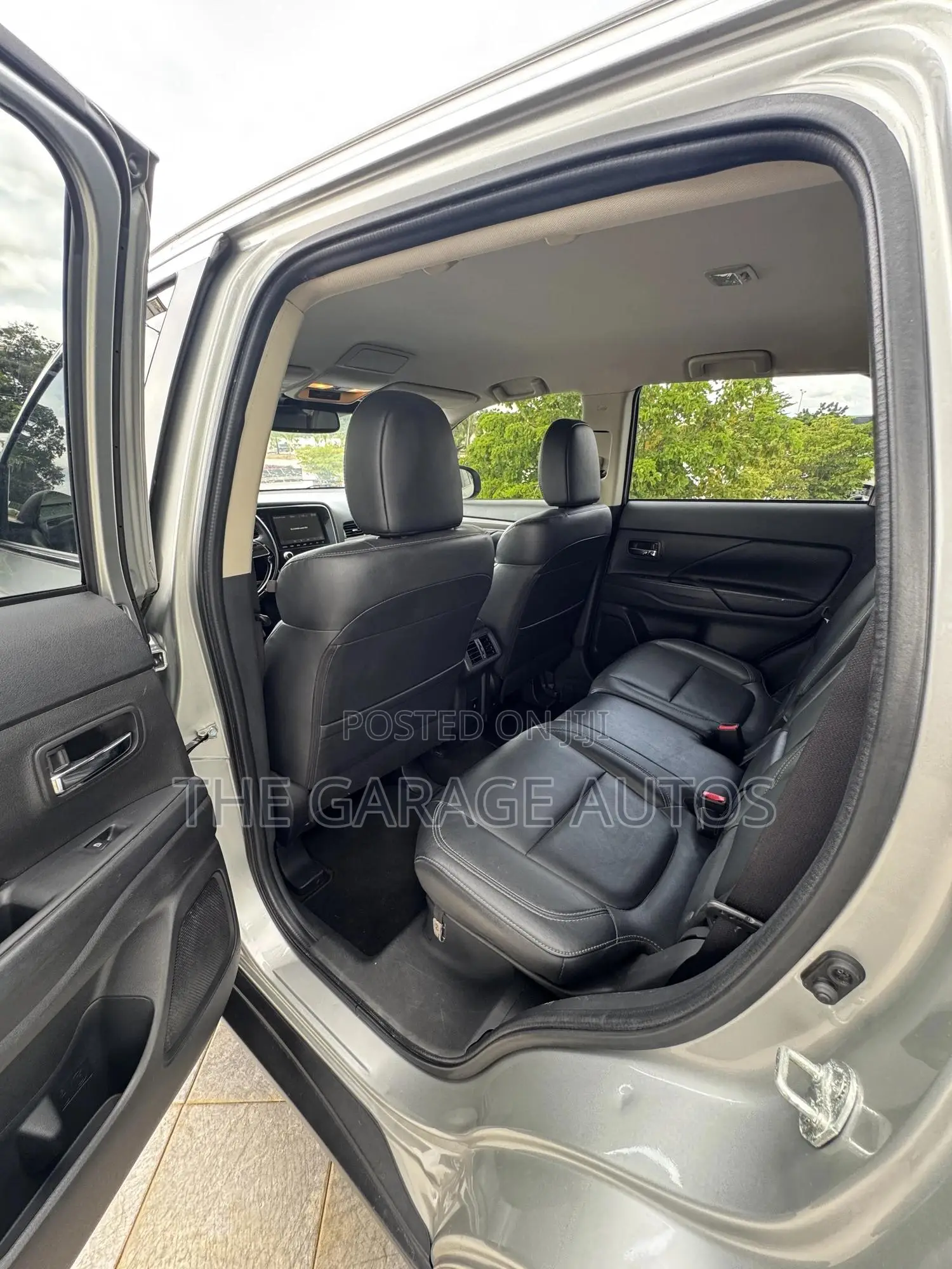 Mitsubishi Outlander SEL S-AWC 2020 Silver