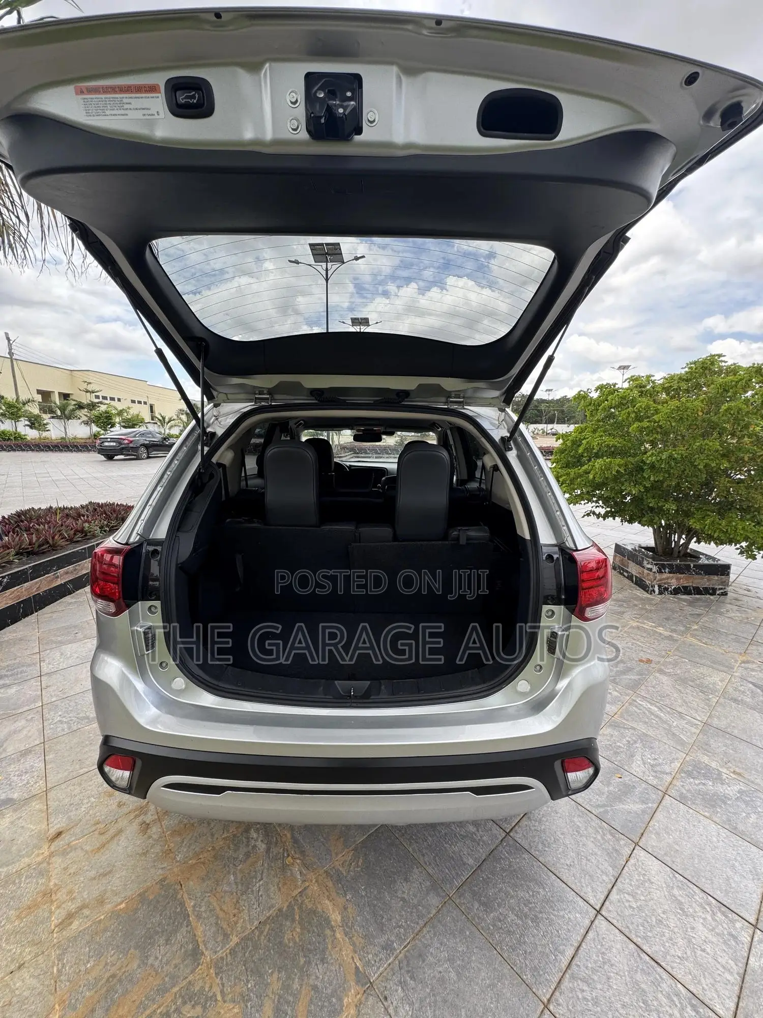 Mitsubishi Outlander SEL S-AWC 2020 Silver