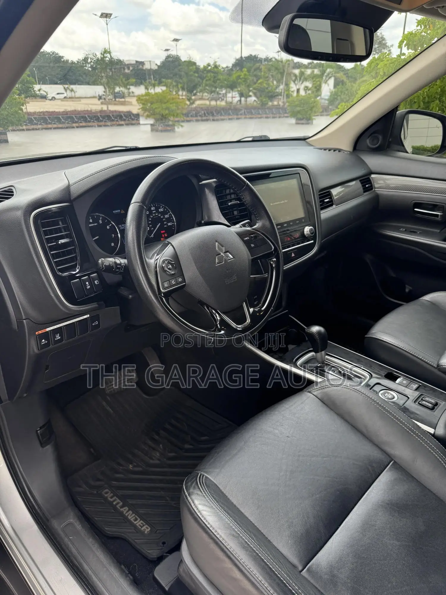 Mitsubishi Outlander SEL S-AWC 2020 Silver