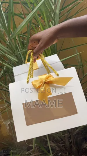 Souvenir/Pastry Packaging Box