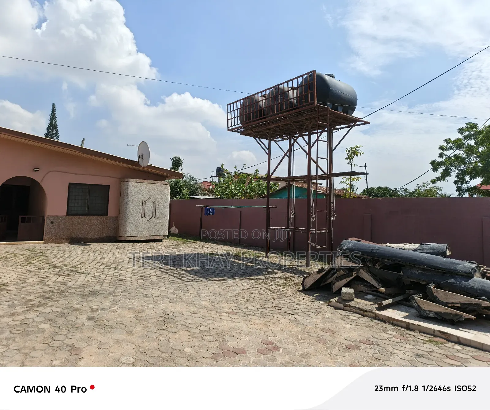 9bdrm House in Greda Estate for sale
