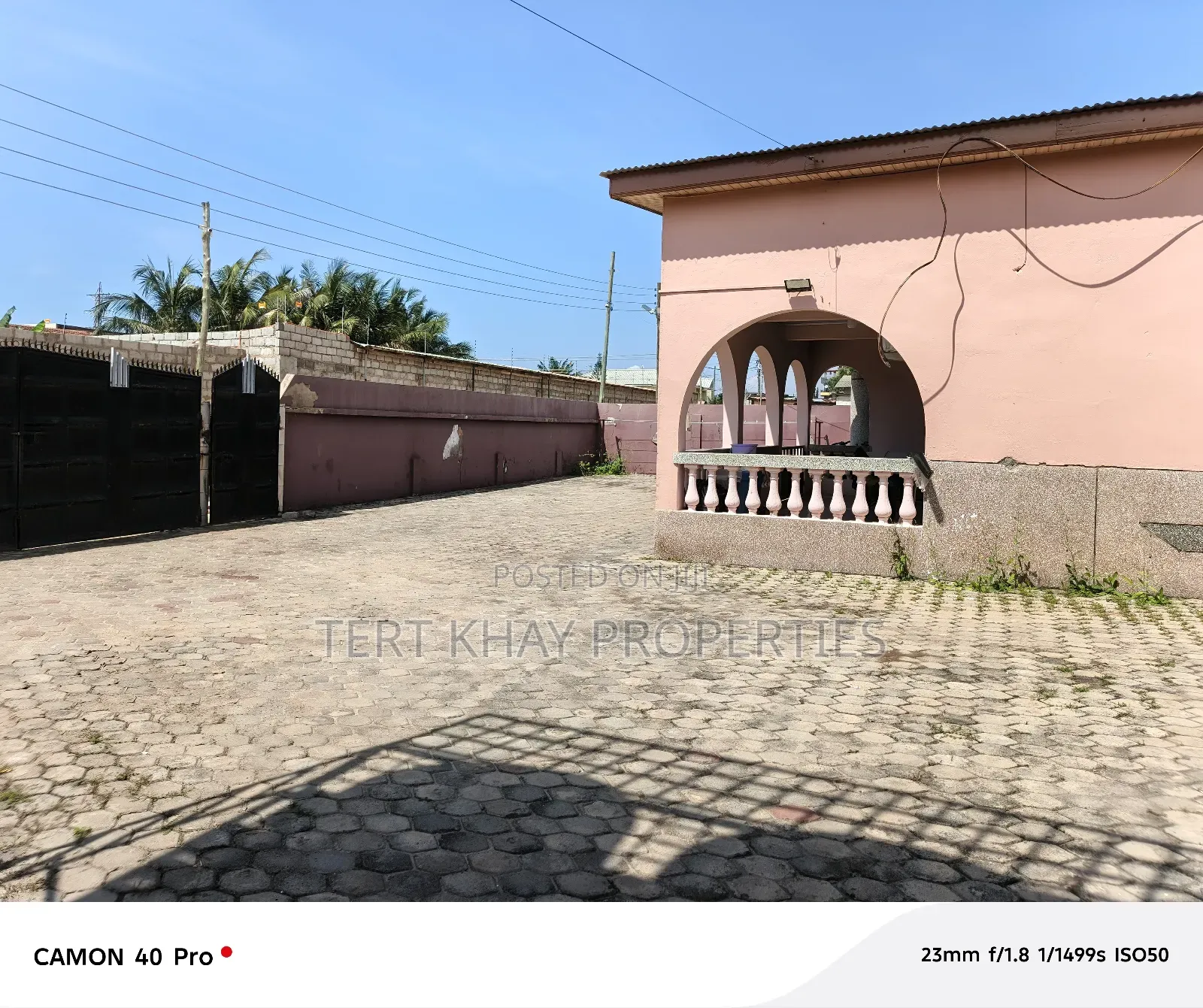 9bdrm House in Greda Estate for sale