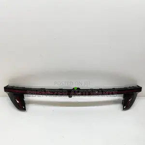 Hyundai Tucson Tailgate Boot Center Taillight 2022 2023 2024 2025