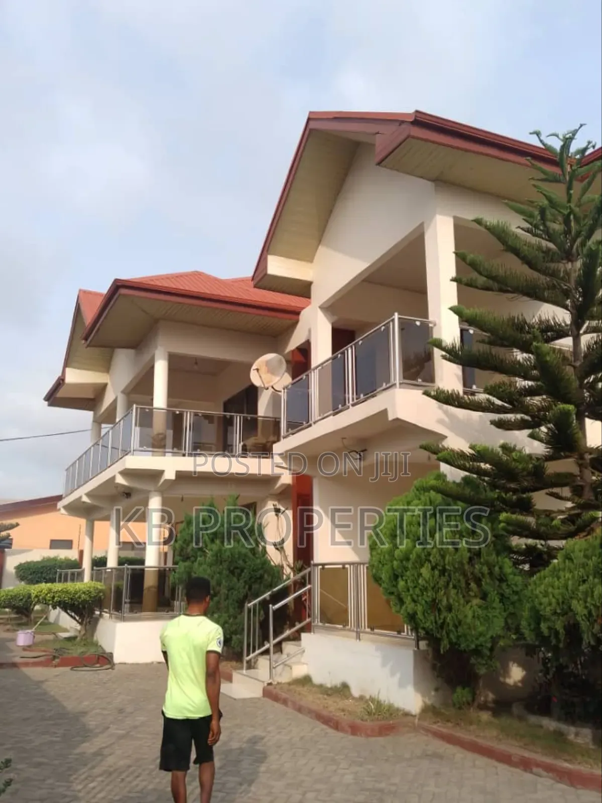 9bdrm Duplex in Kb Properties, Nungua for rent