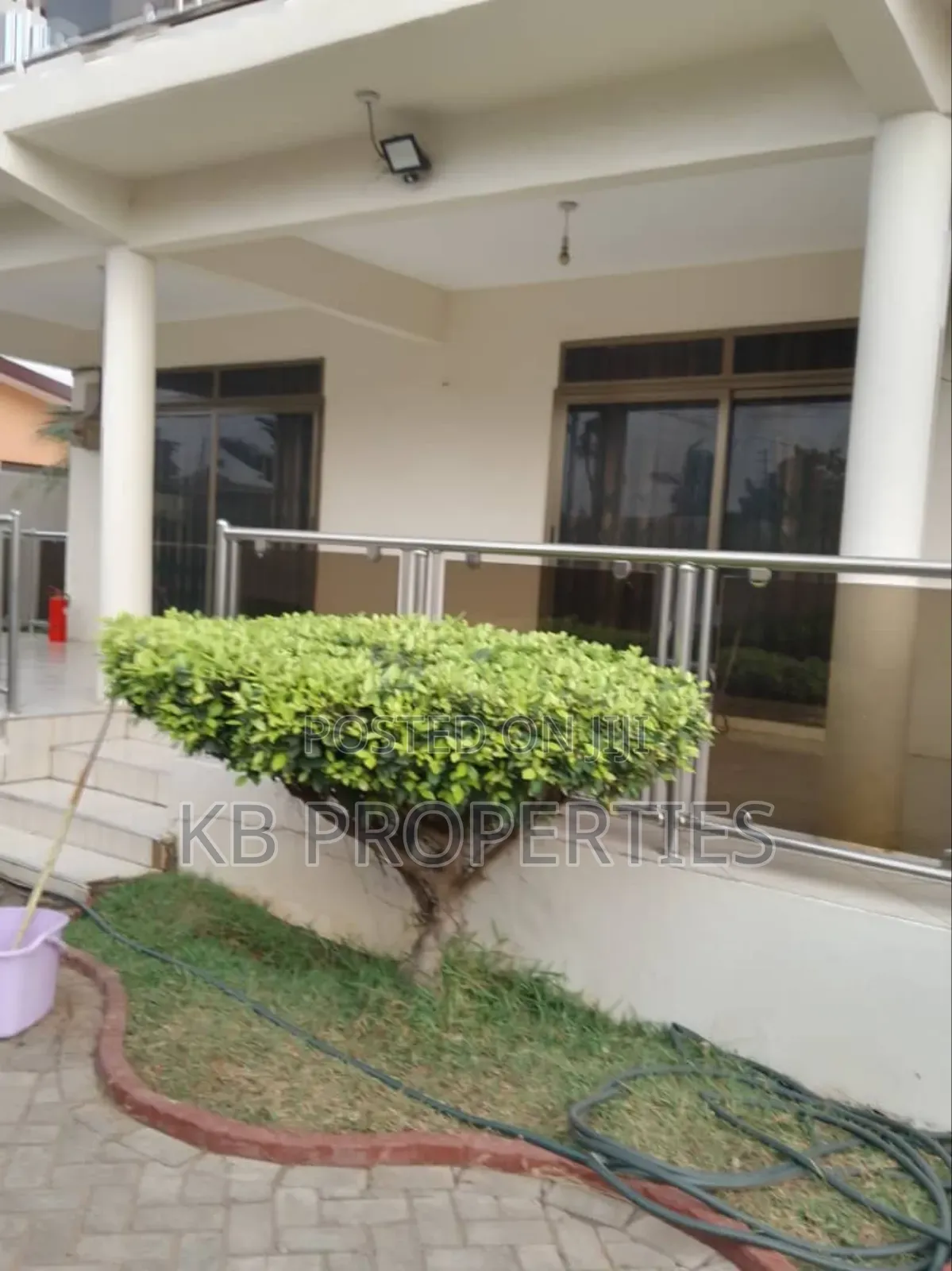 9bdrm Duplex in Kb Properties, Nungua for rent