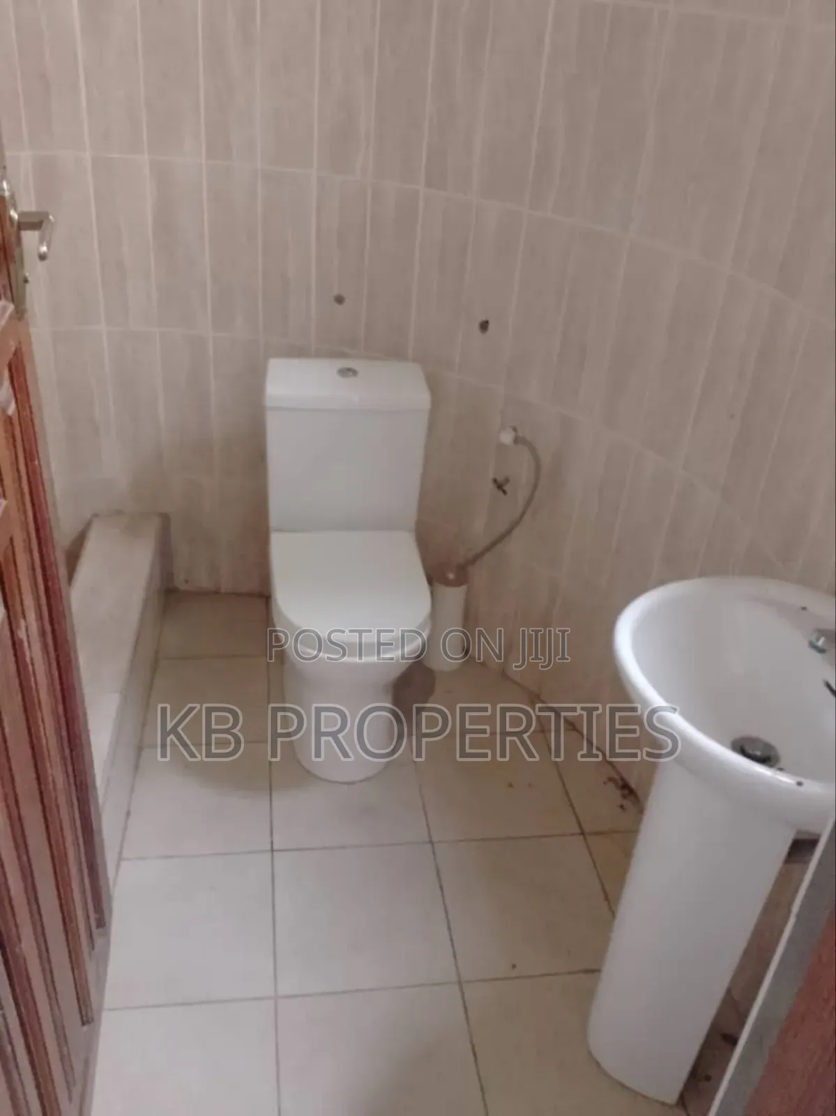 9bdrm Duplex in Kb Properties, Nungua for rent