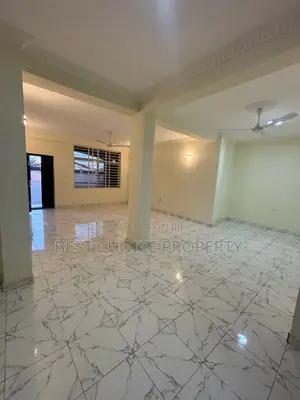 2bdrm Apartment in Lakeside for rent