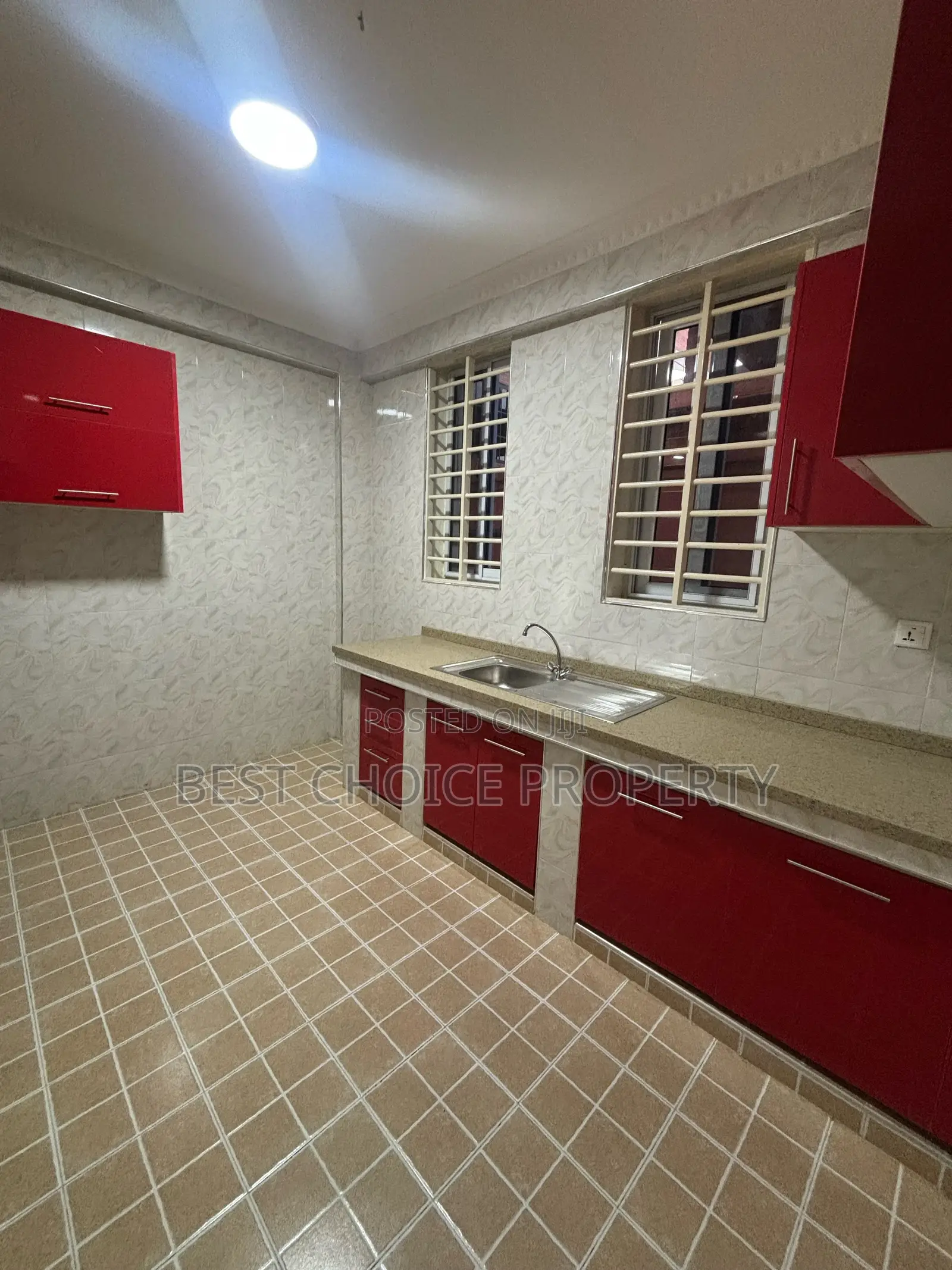 2bdrm Apartment in Lakeside for rent
