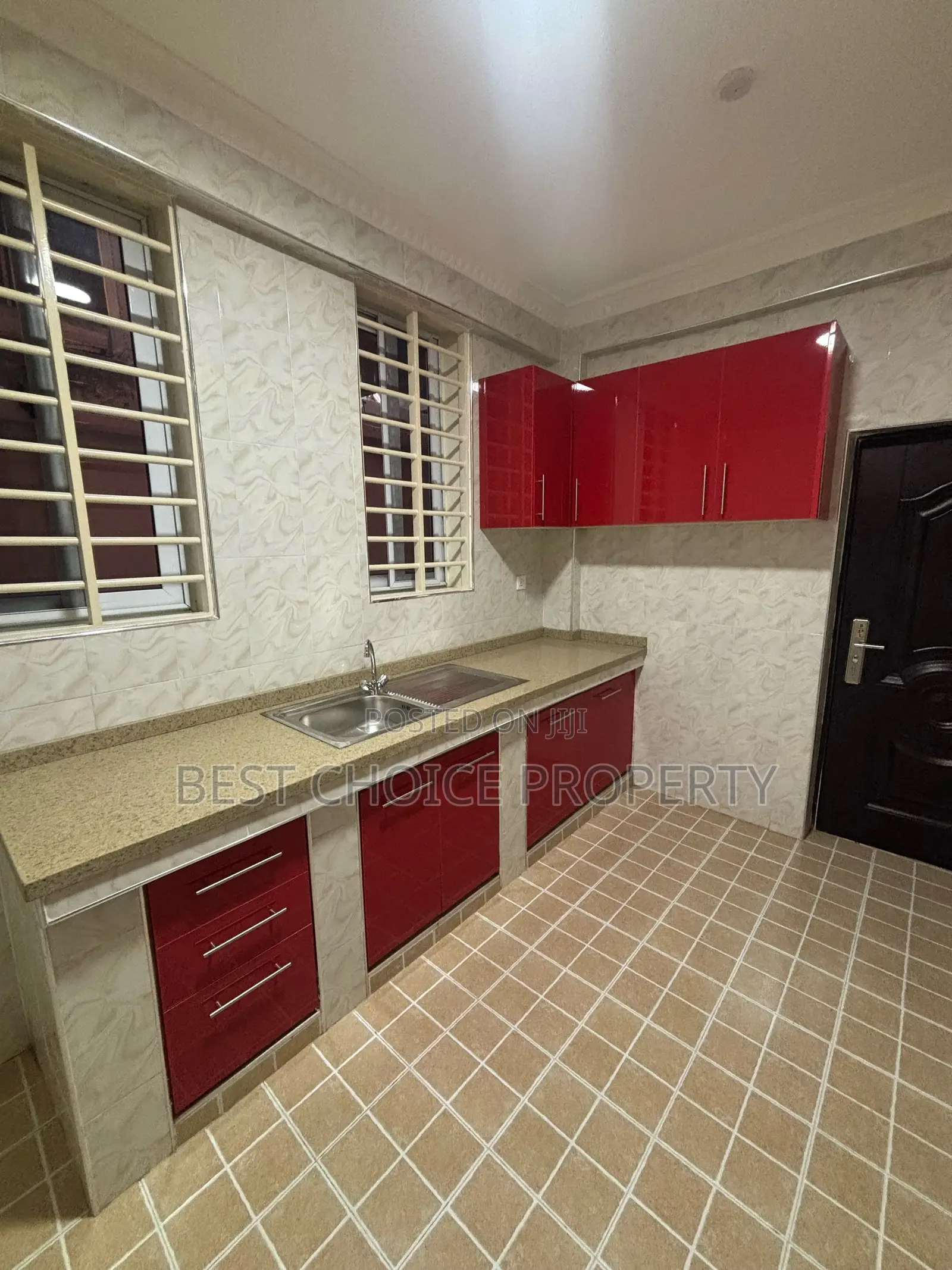 2bdrm Apartment in Lakeside for rent