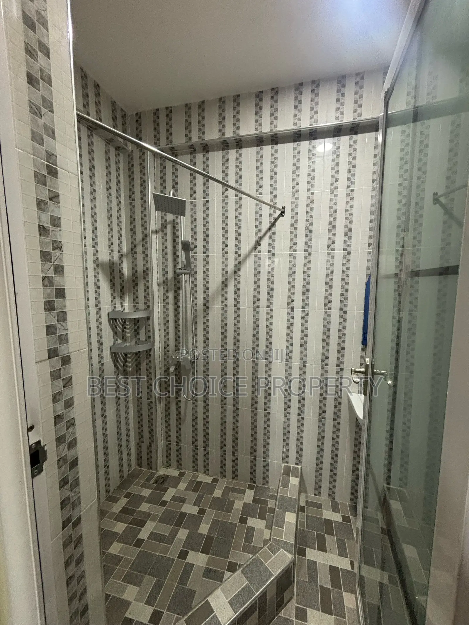 2bdrm Apartment in Lakeside for rent