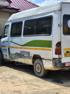Mercedes-Benz Sprinter 2002 White