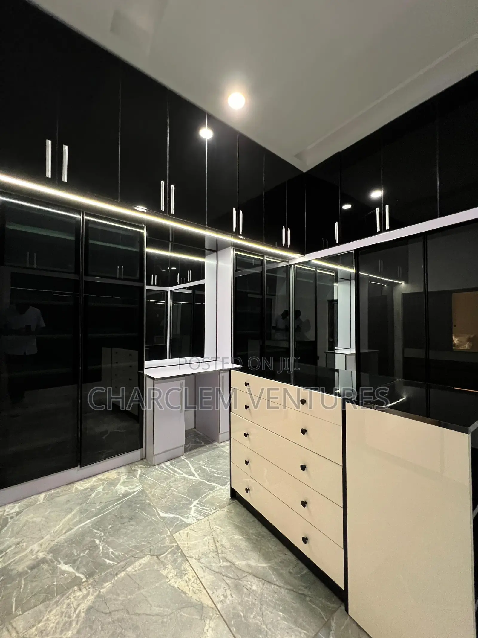 4bdrm House in Charclem Ventures, Accra Metropolitan for sale