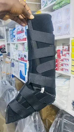 Rigid Leg Support Or Fracture Boot