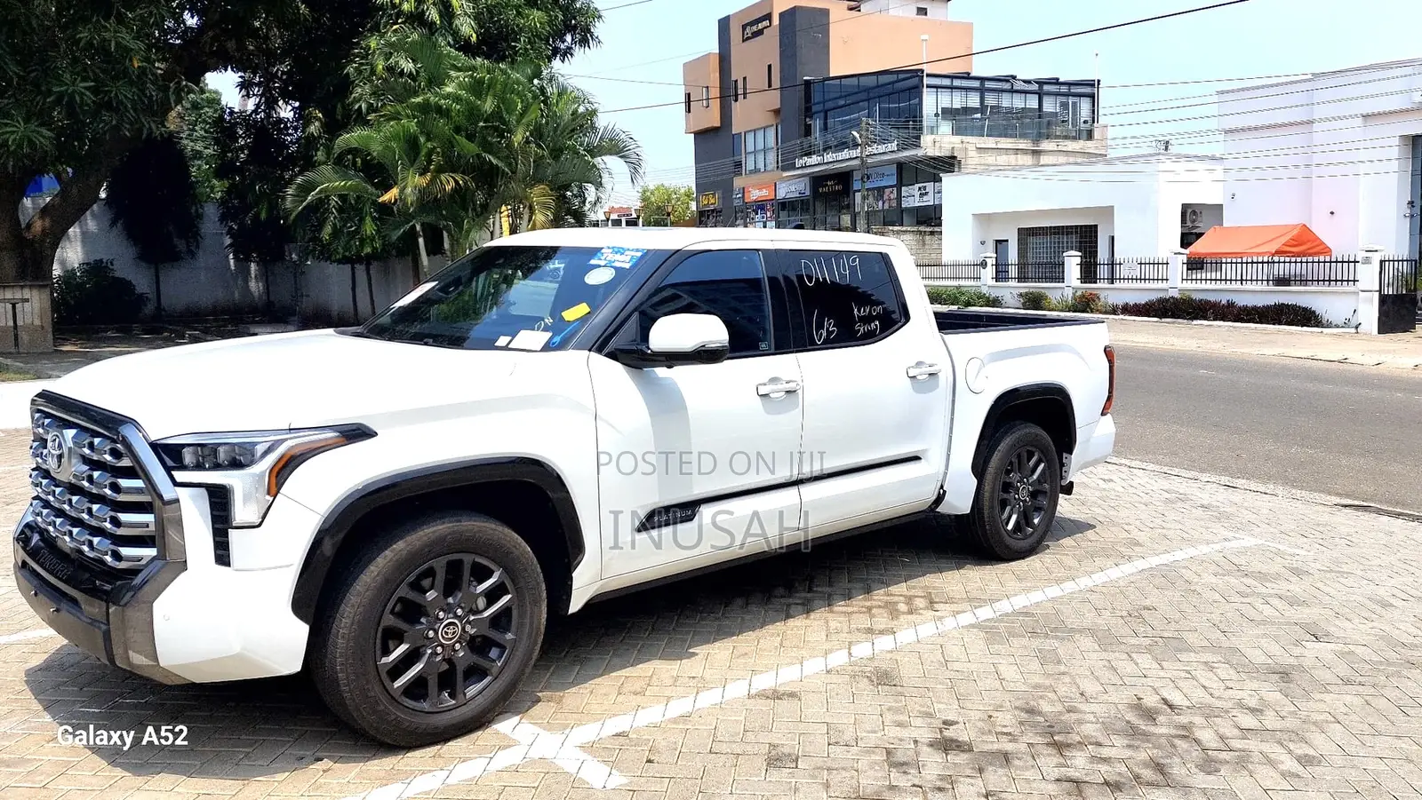 Toyota Tundra Platinum 2022 White