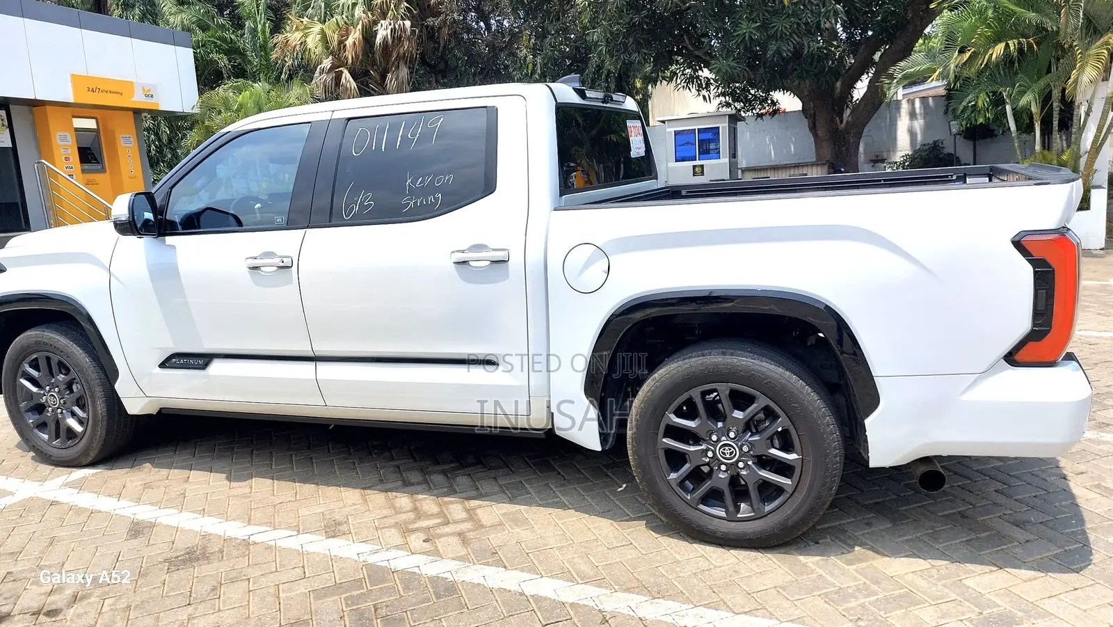 Toyota Tundra Platinum 2022 White