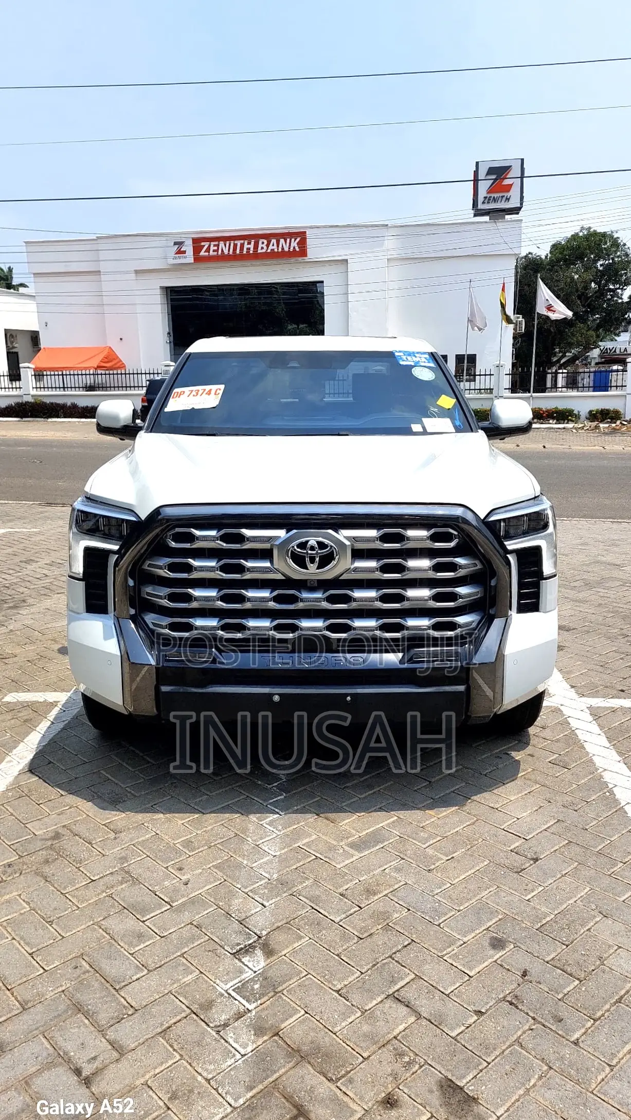 Toyota Tundra Platinum 2022 White
