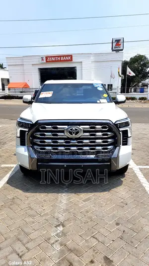 Toyota Tundra Platinum 2022 White