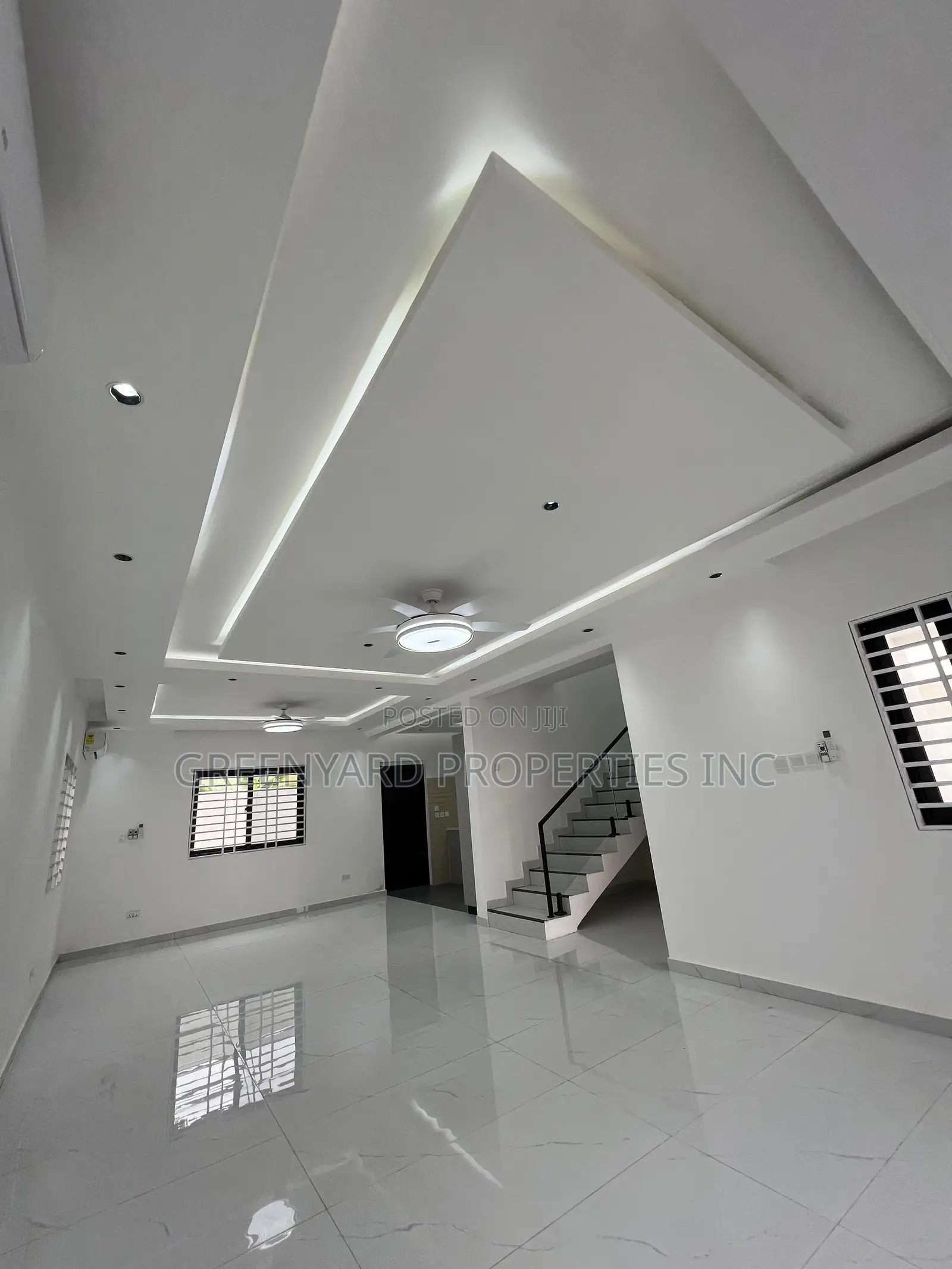 3bdrm Townhouse/Terrace in West Trasacco, Adjiriganor for sale