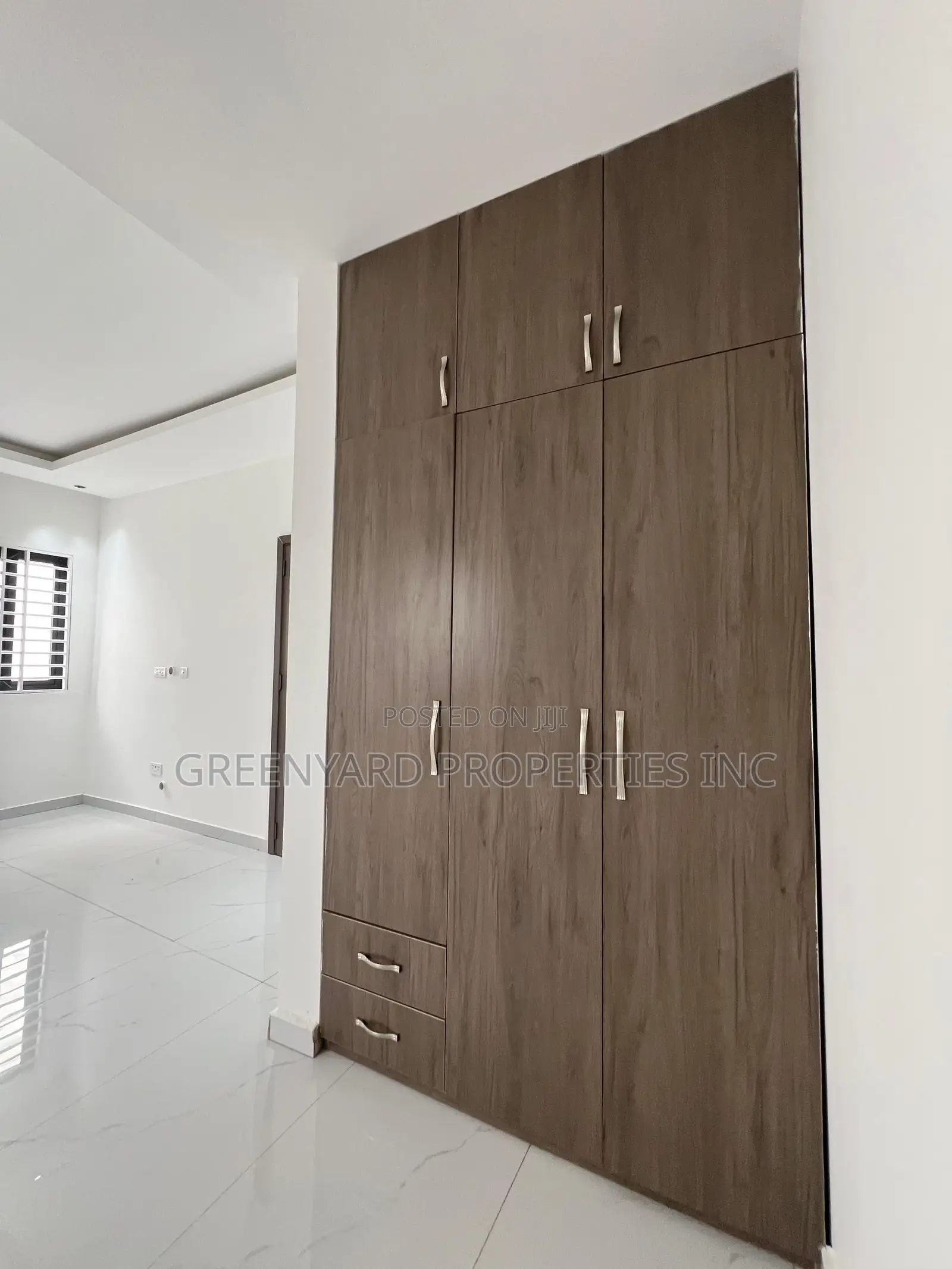 3bdrm Townhouse/Terrace in West Trasacco, Adjiriganor for sale