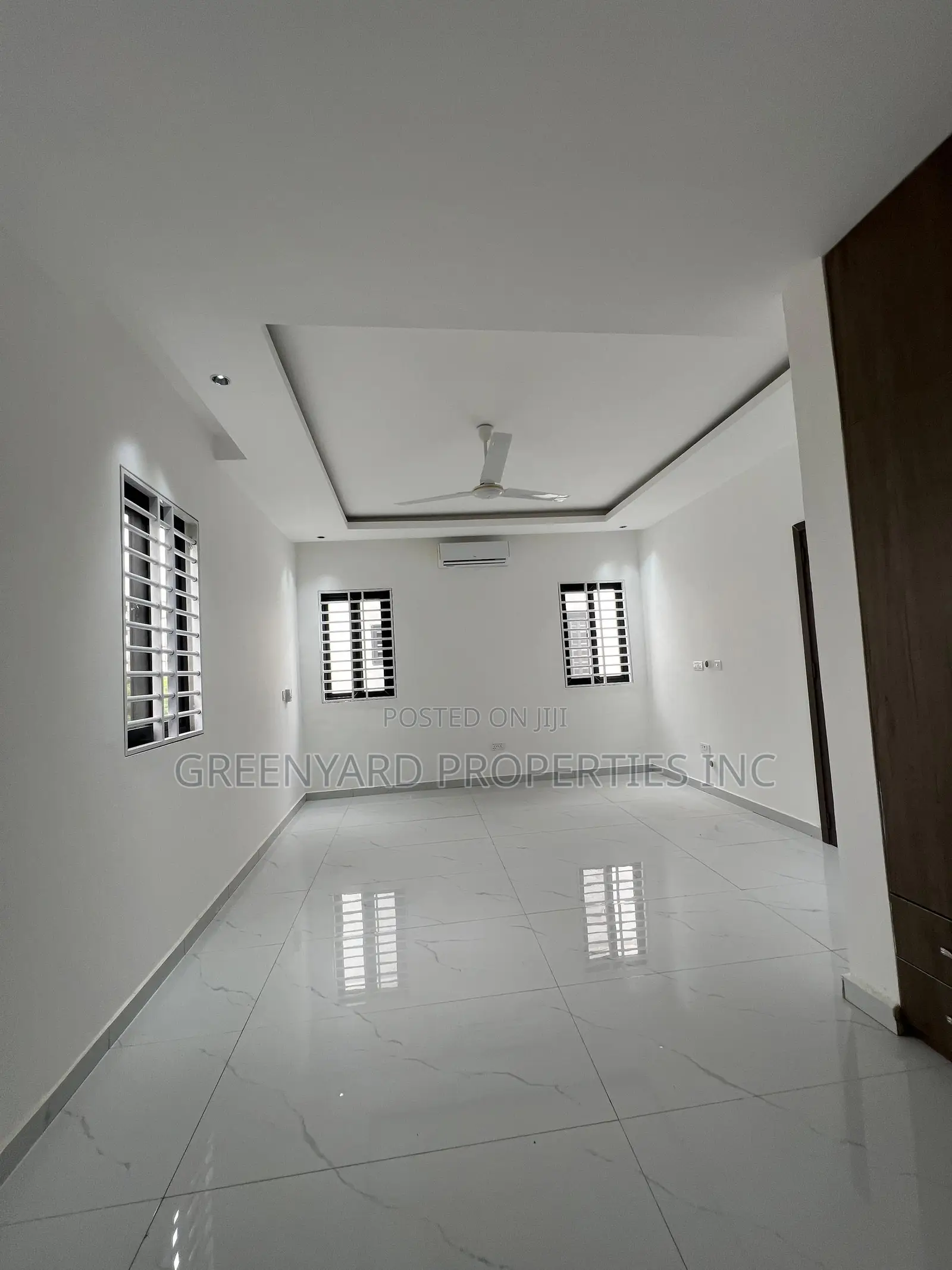 3bdrm Townhouse/Terrace in West Trasacco, Adjiriganor for sale