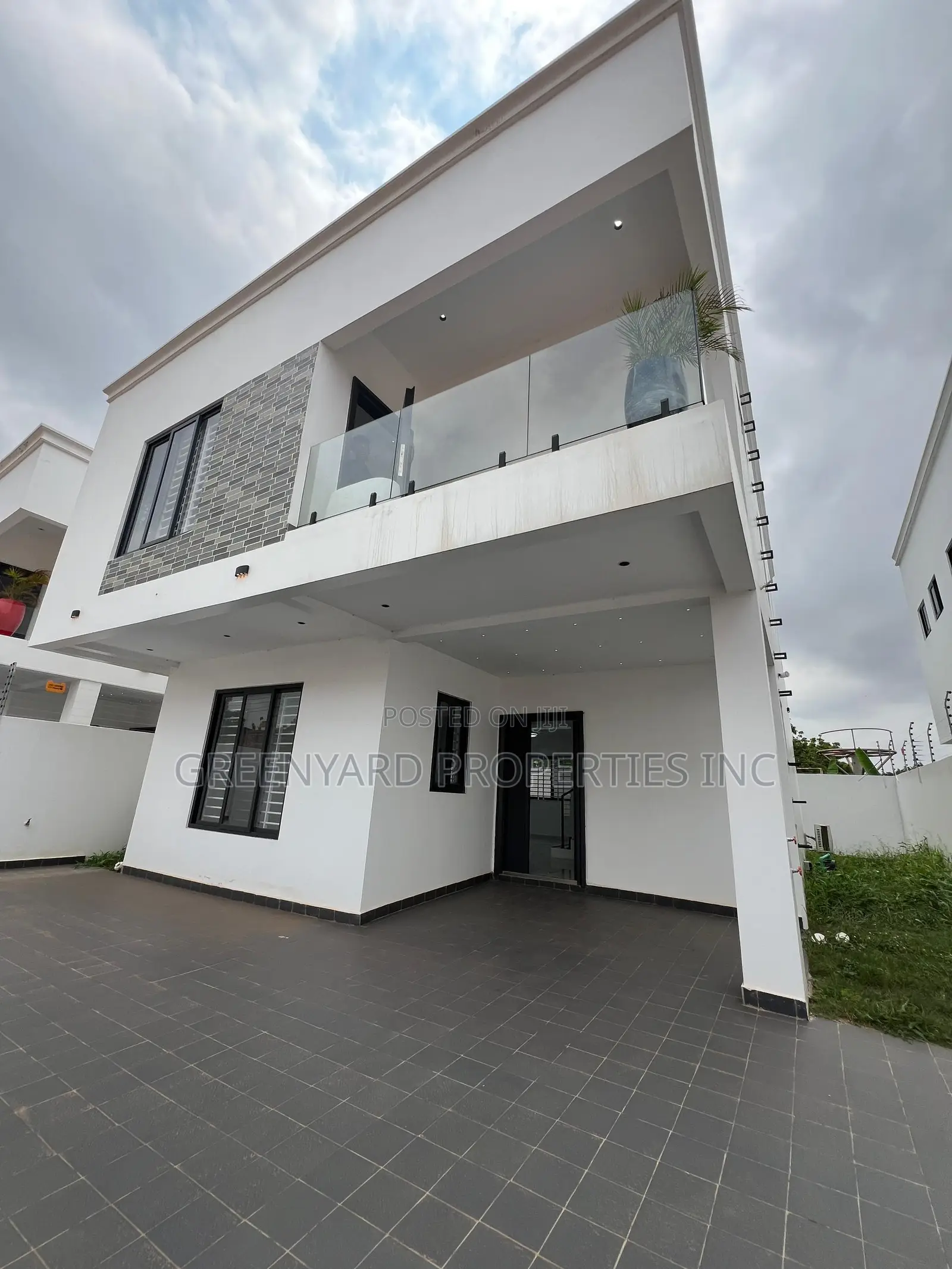 3bdrm Townhouse/Terrace in West Trasacco, Adjiriganor for sale
