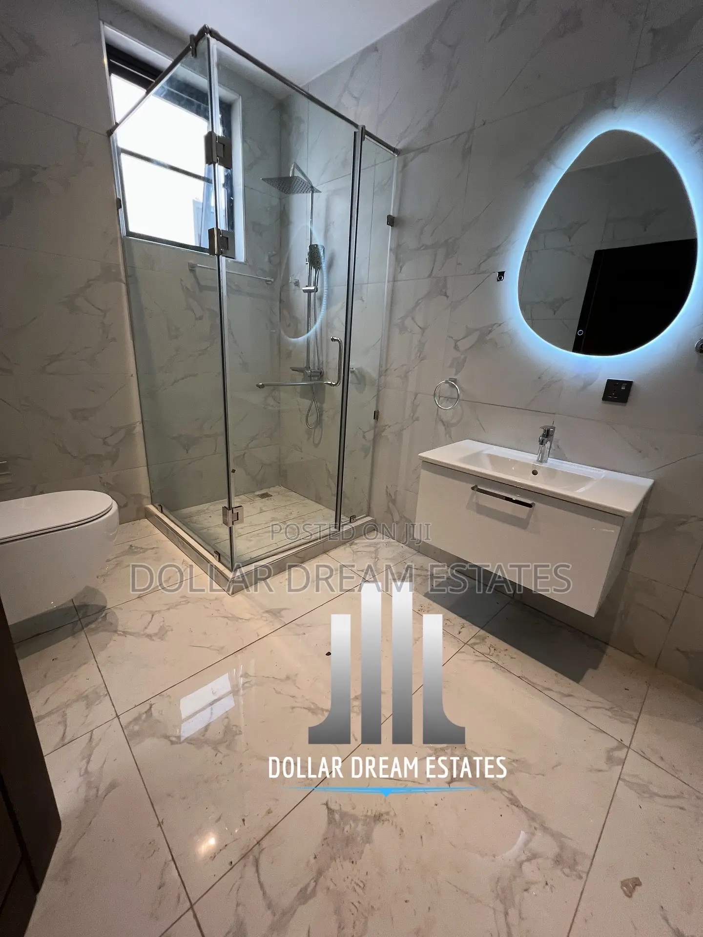 4bdrm Duplex in Ashaley Botwe for sale