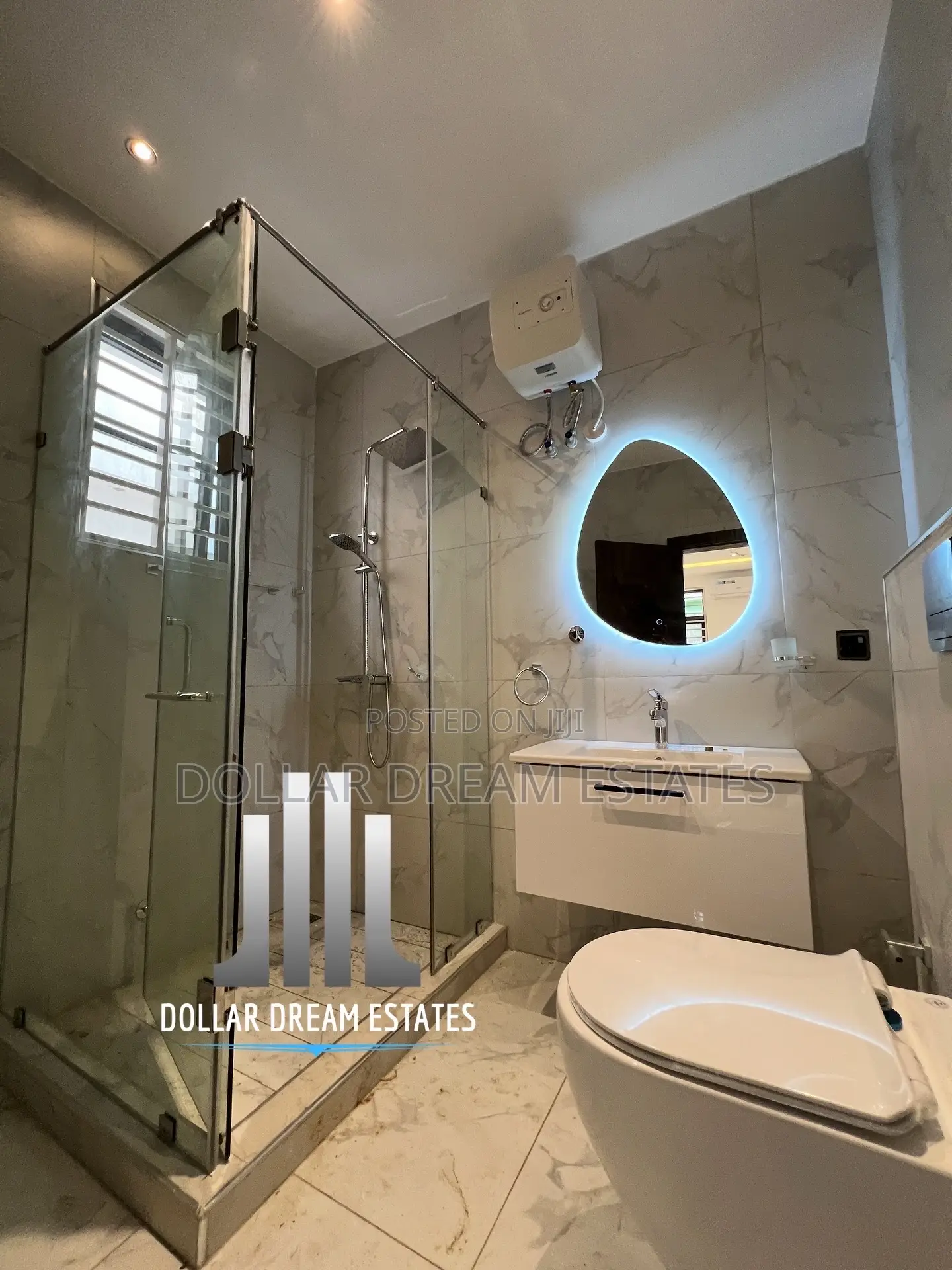 4bdrm Duplex in Ashaley Botwe for sale