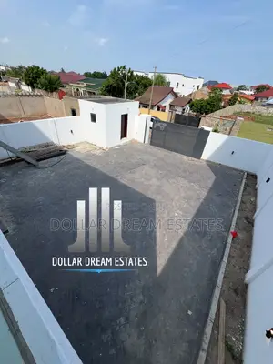4bdrm Duplex in Ashaley Botwe for sale