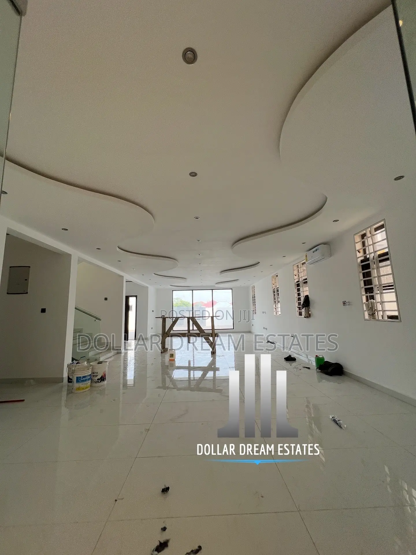 4bdrm Duplex in Ashaley Botwe for sale