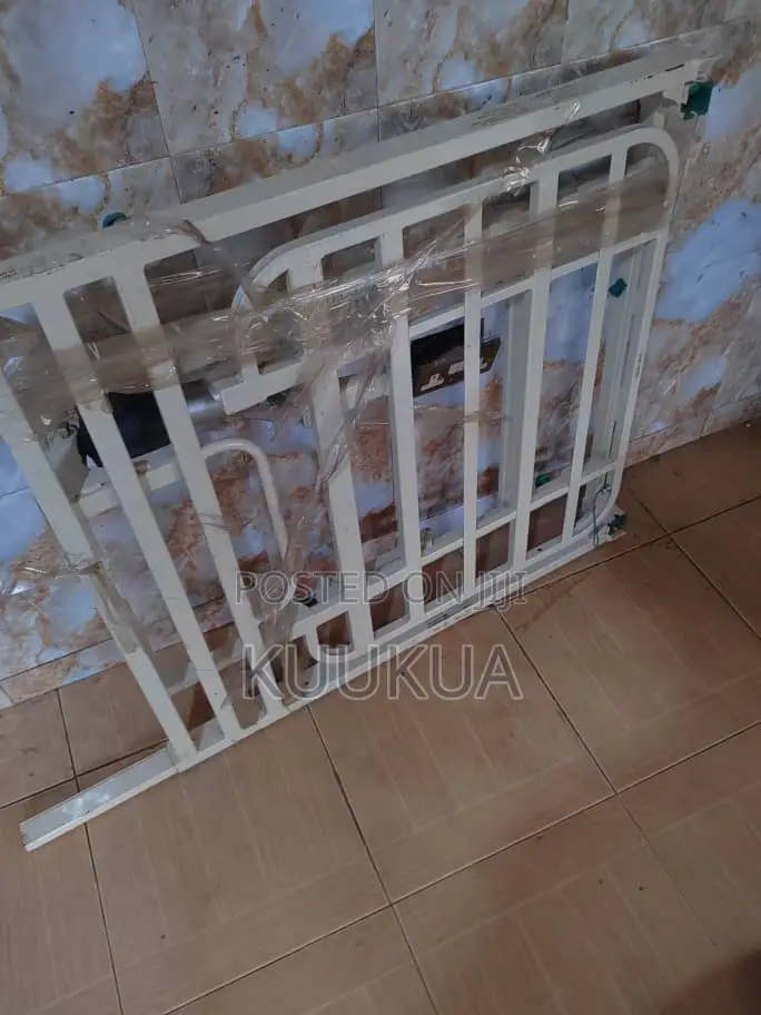 Cura || Supreme Electric Hospital Bed