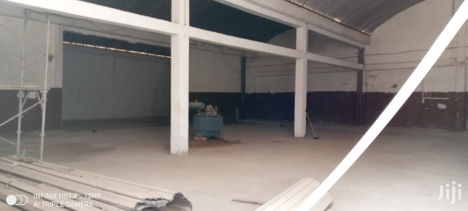 600 SQM Warehouse at Achimota