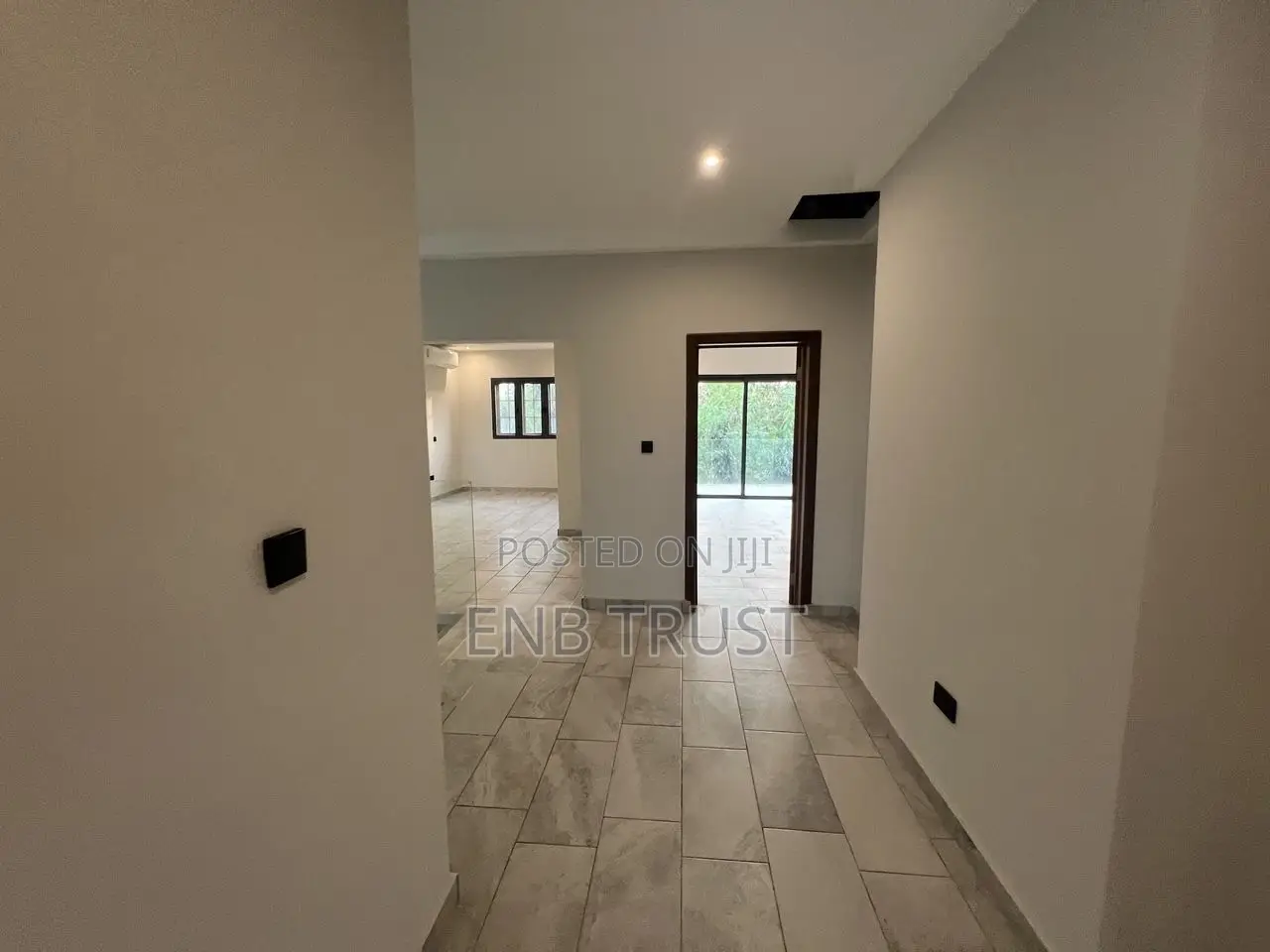 4bdrm Townhouse / Terrace in Tema Community 6, Sakumono for rent