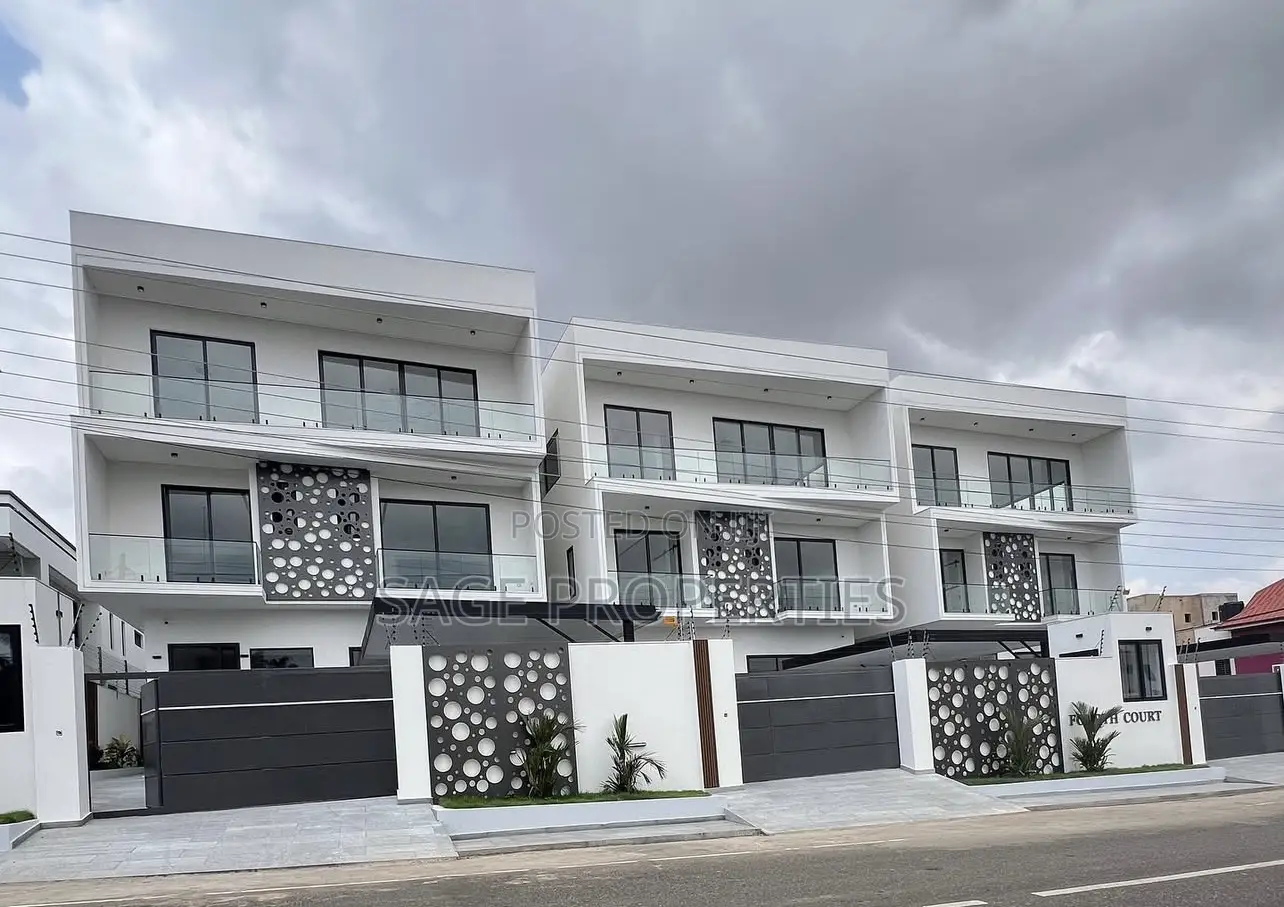 5bdrm Duplex in American House for sale