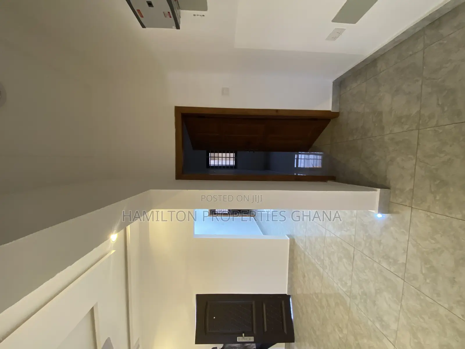 2bdrm Apartment in Botwe School for rent