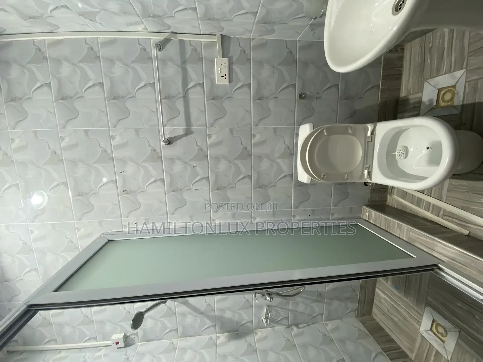 2bdrm Apartment in Botwe School for rent
