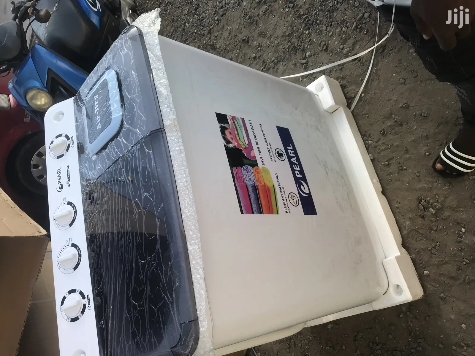 A Durable Pearl 12kg Twin Tub Semi Auto Wash