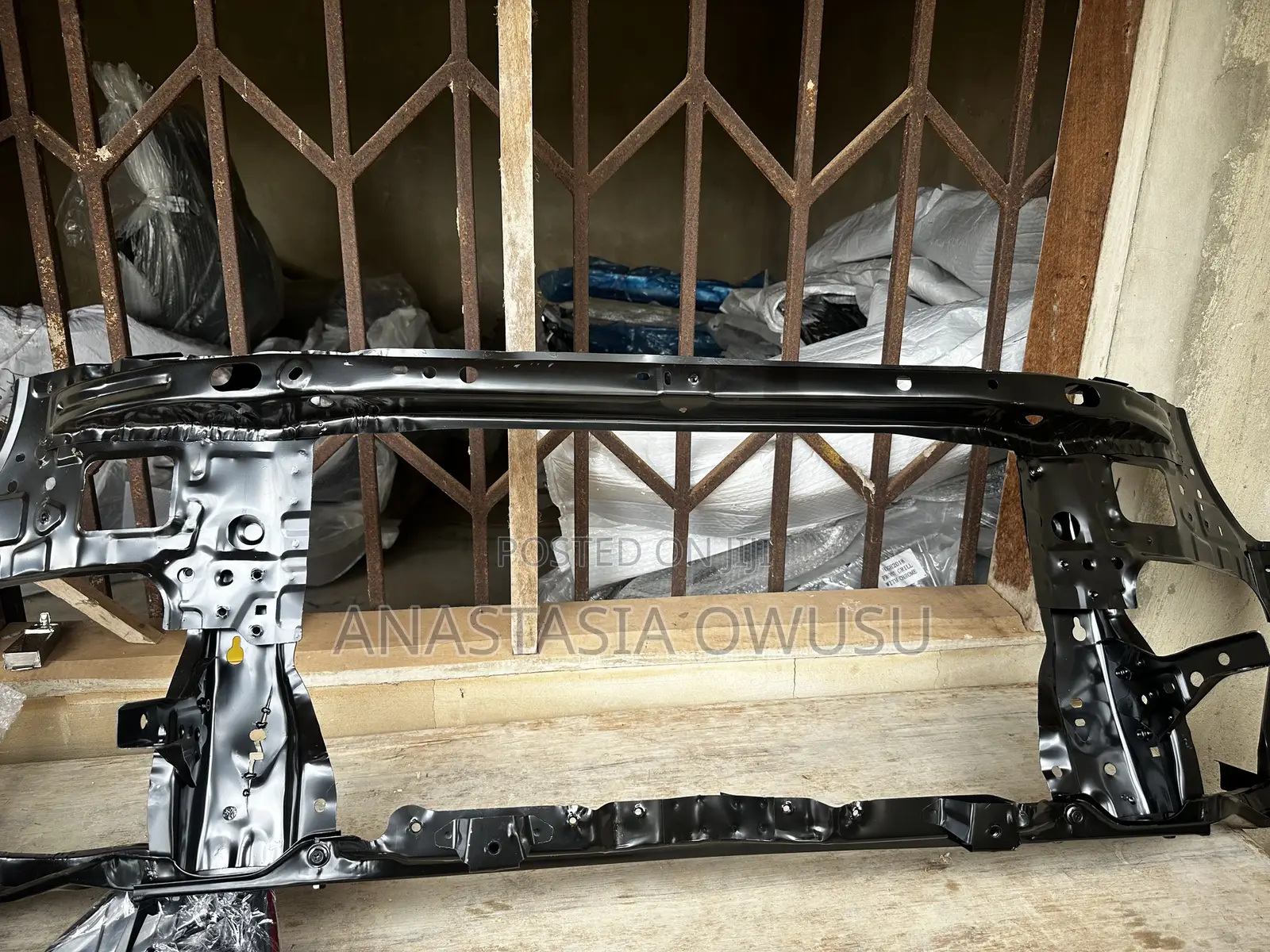 Hilux 2016-2020radiator Support