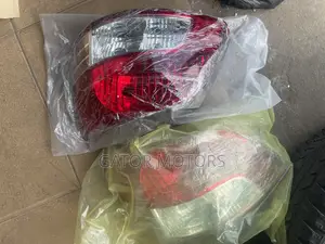 Yaris 2008 2009 2010 2011 Tail Light/ Rear Light(Pair)
