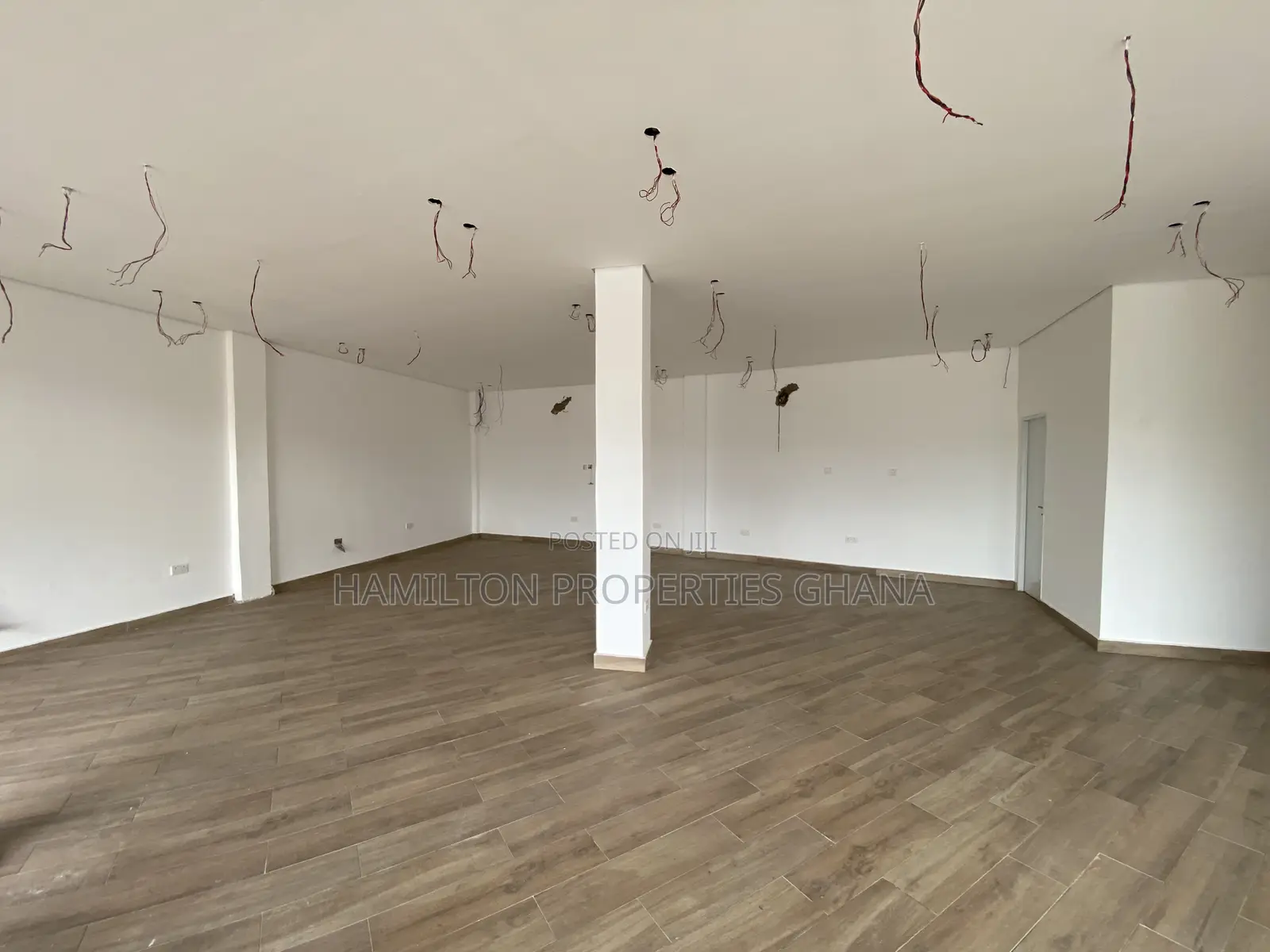 Double Shop for Rent Adjiringanor