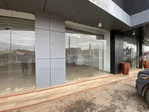 Double Shop for Rent Adjiringanor