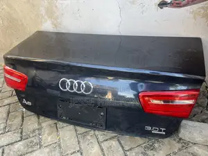 Audi A6 Complete Boot With Ligjts