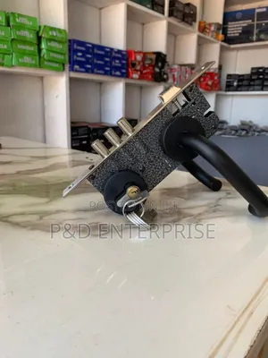 Quality Security Door Lock With Separate Handles.